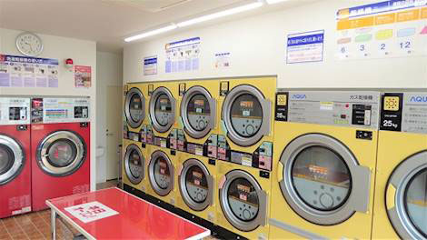 コインランドリー/ピエロ61号生実店 店内