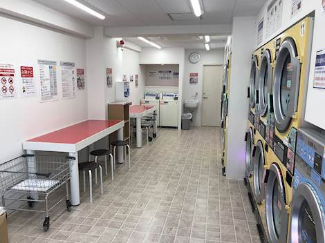 コインランドリー/ピエロ106号三田店 店内