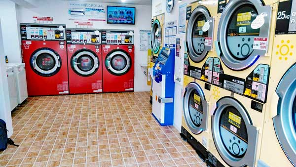 コインランドリー/ピエロ355号相模大野店 店内