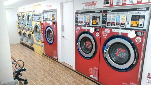 コインランドリー/ピエロ375号武蔵小杉店 店内