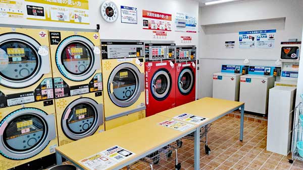 コインランドリー/ピエロ395号平尾店 店内