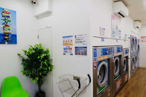Laundry House M plus+ 店舗風景１