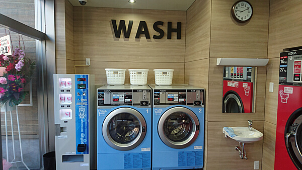 大型ドラム式洗濯機