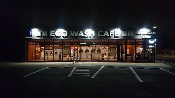 ECO WASH CAFE　三鷹上連雀店