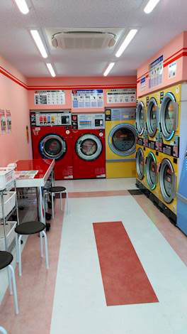 コインランドリー/ピエロ110号田柄店 店内