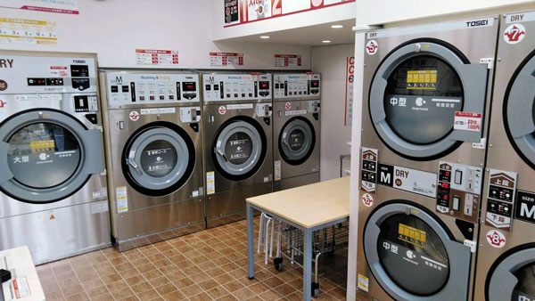 コインランドリー/ピエロ281号南烏山店 店内