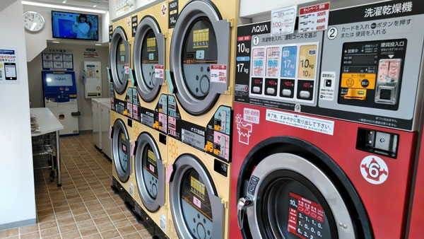 コインランドリー/ピエロ286号堀切店 店内