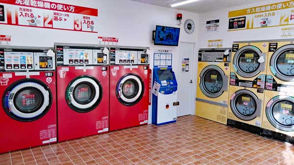 コインランドリー/ピエロ344号野沢店 店内