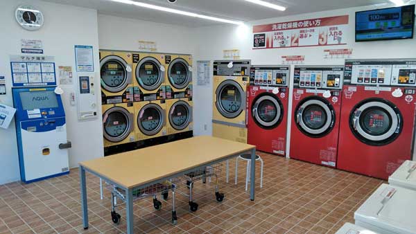 コインランドリー/ピエロ369号東小金井店 店内