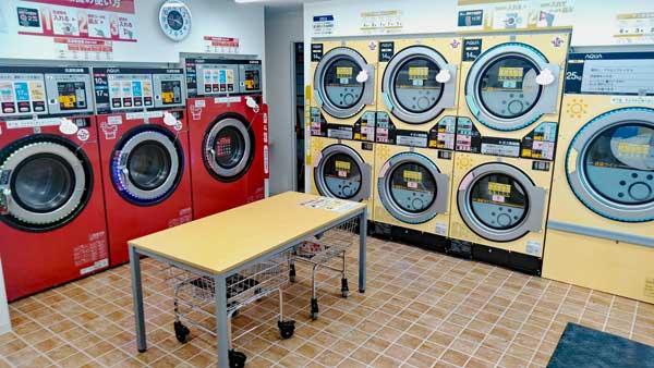 コインランドリー/ピエロ384号赤羽西店 店内