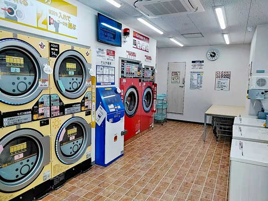 コインランドリー/ピエロ421号東雪谷店 店内