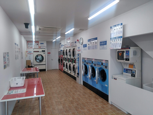 コインランドリー/ピエロ95号中葛西店 店内