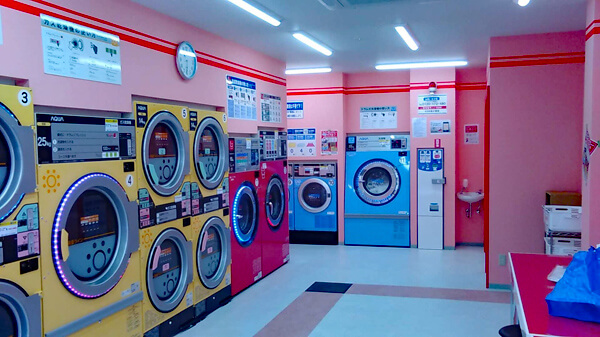 コインランドリー/ピエロ115号北小岩店 店内