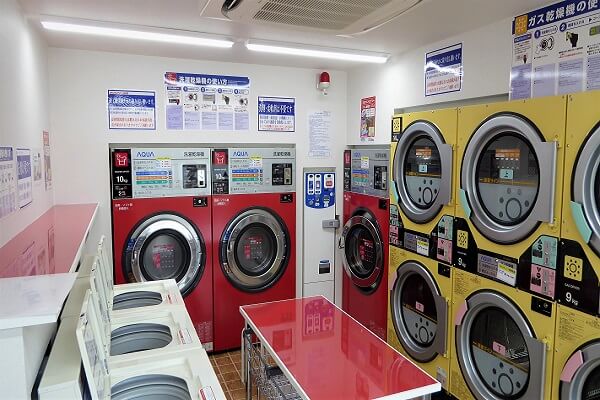 コインランドリー/ピエロ53号墨田店 店内